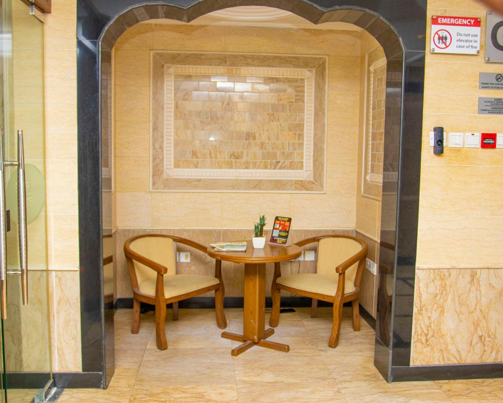 Sleep Inn Hotel - City Centre Дар-эс-Саламе Экстерьер фото