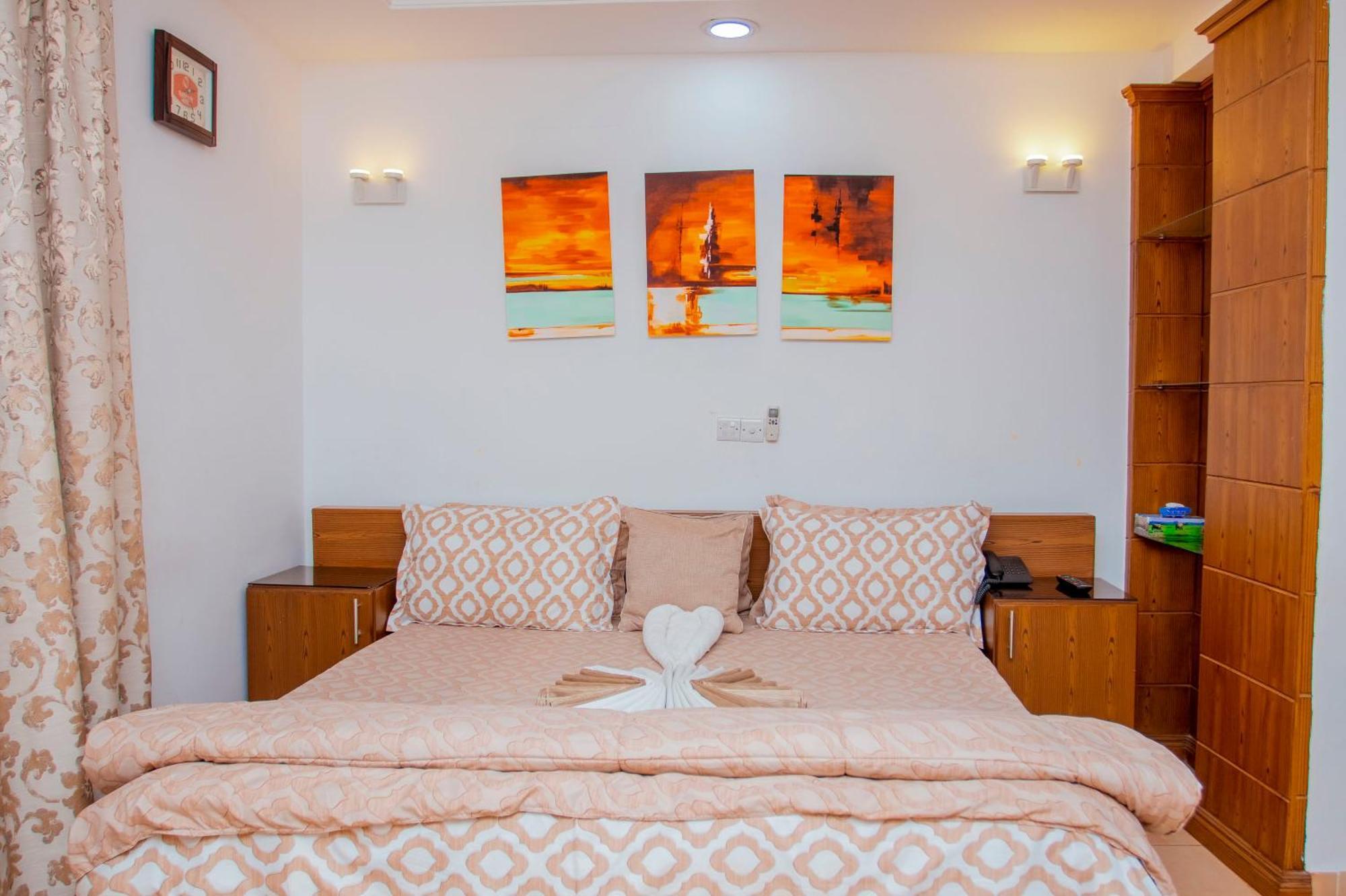 Sleep Inn Hotel - City Centre Дар-эс-Саламе Экстерьер фото